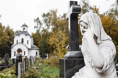 Правила посещения кладбища с собакой