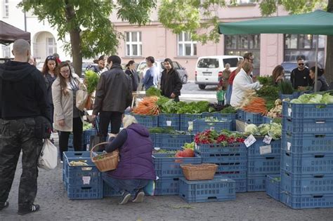 Создайте свой мини-фермерский рынок