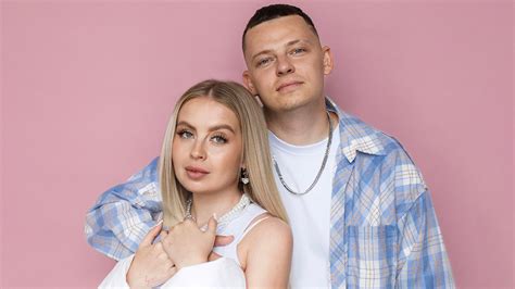 Уникальный стиль и звук дуэта