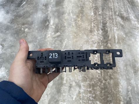 Разрушающих свойств реле 372 автомобиля Volkswagen Passat B5 нет