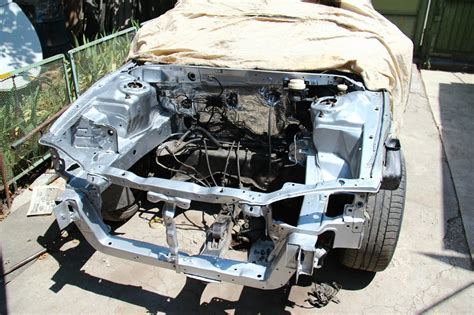 Шаг 2: Подготовка рабочей поверхности для установки нового двигателя